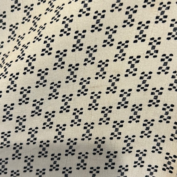 Zara blouse-black trim at neck and wrists. Unique checkered pattern 🖤🤍 - Picture 4 of 4